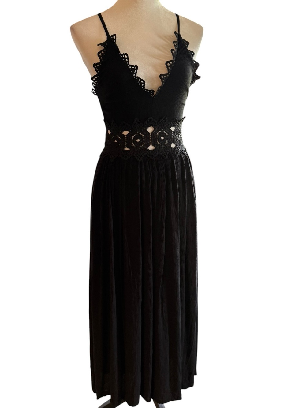 Lulu's Black “This is Love” Lace-Trim Crochet-Waist Maxi Dress